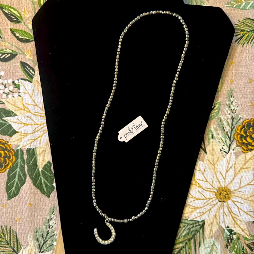 Lucky! Horseshoe Necklace